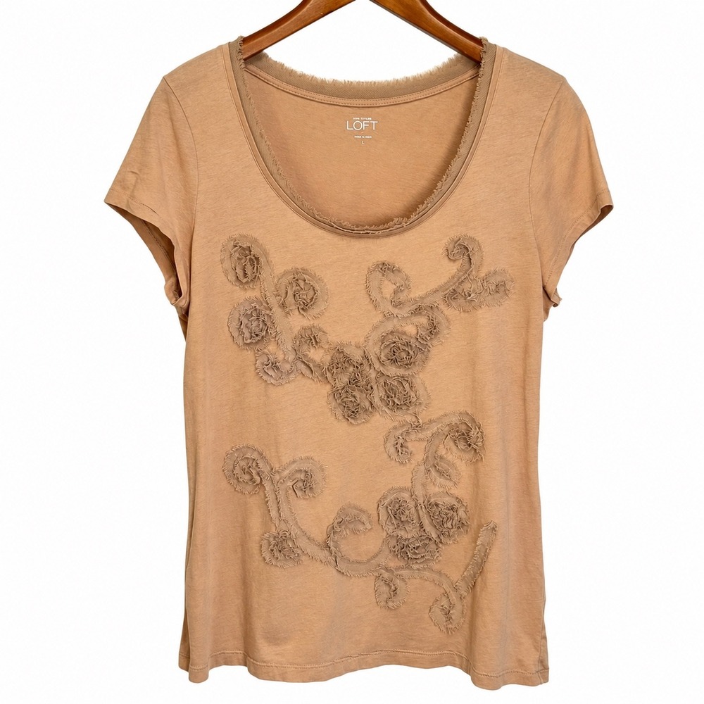 Ann Taylor LOFT Tan Cotton 3D Floral Applique Scoop Neck Tee Shirt L